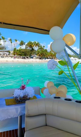 Rinker Fiesta 260 | Roka Nautica