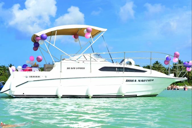Rinker Fiesta 260 | Roka Nautica
