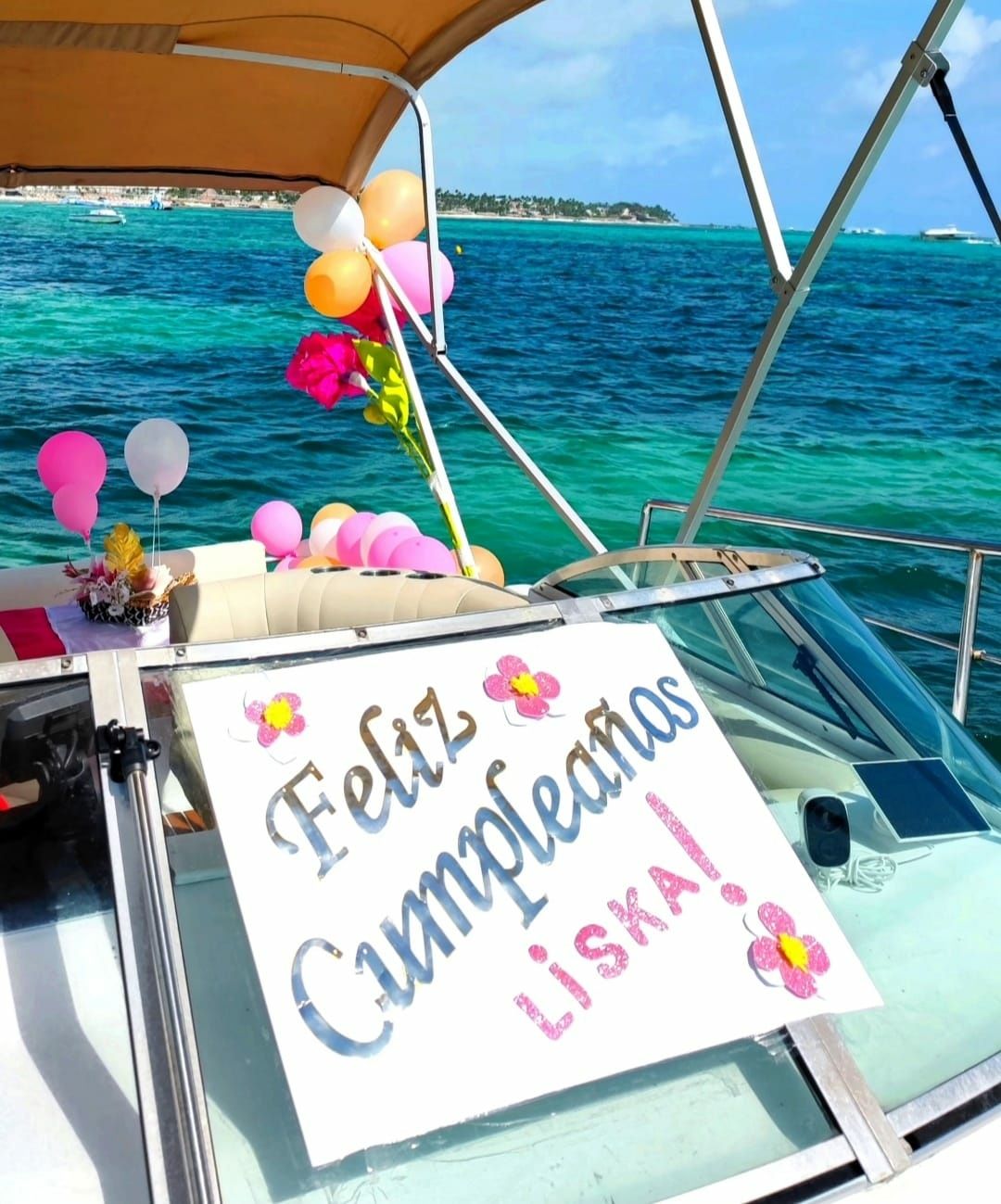 Rinker Fiesta 260 | Roka Nautica