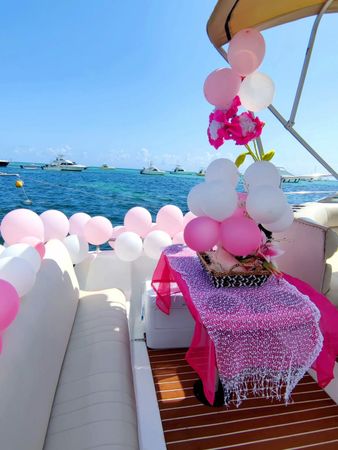 Rinker Fiesta 260 | Roka Nautica