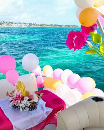 Rinker Fiesta 260 | Roka Nautica