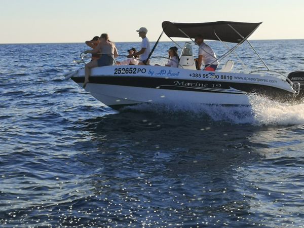 Marine 19 | Blueline