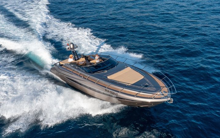 Riva 52 | Divina