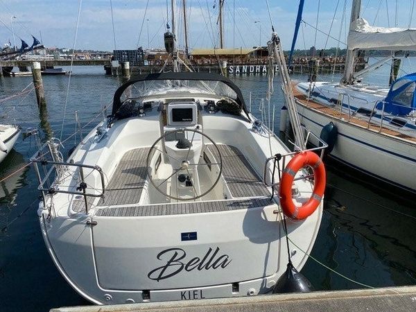 Bavaria Cruiser 36 | Bella