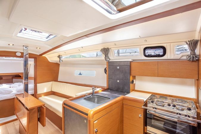 Jeanneau Sun Odyssey 349 | Spirit