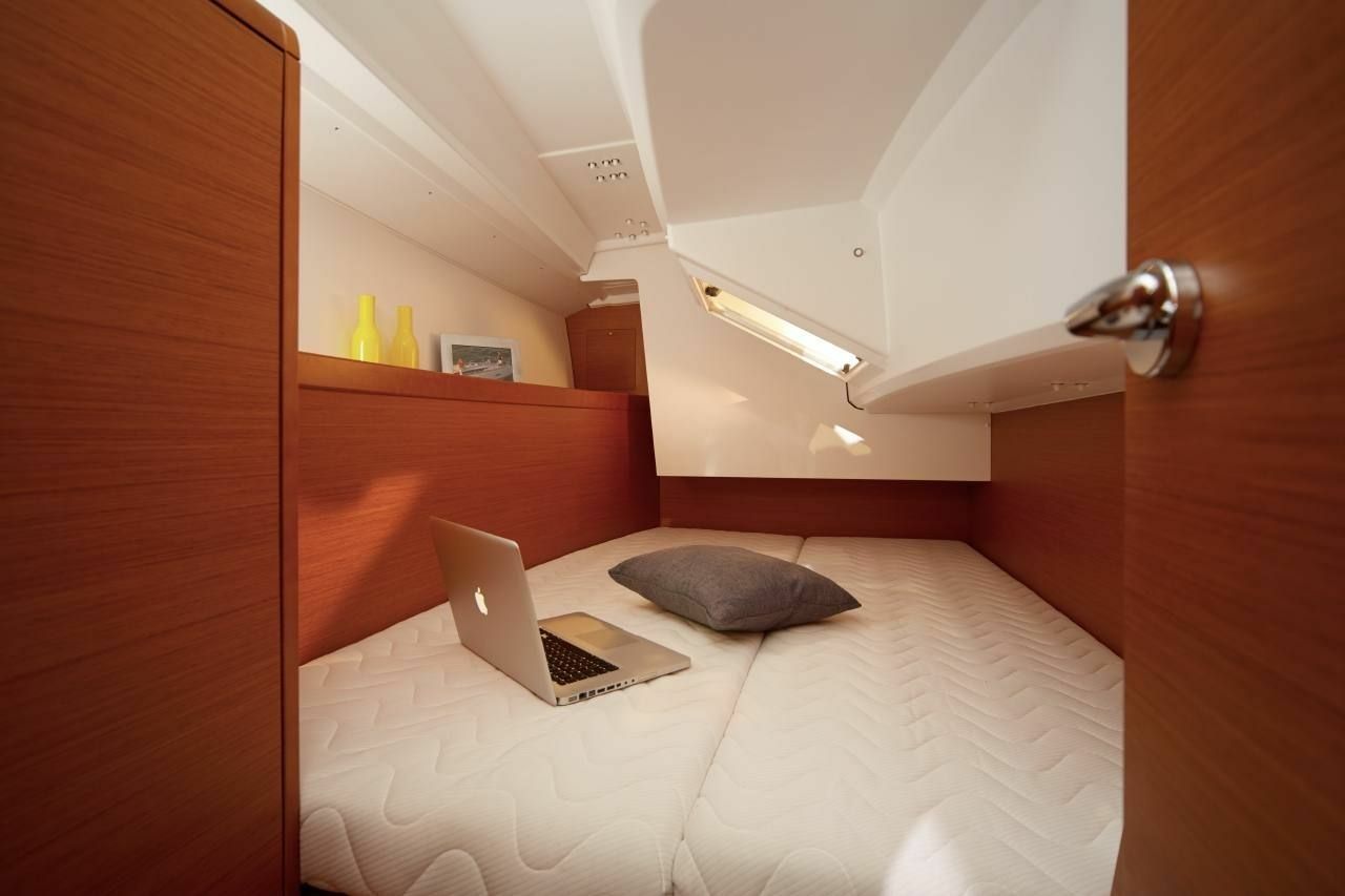 Jeanneau Sun Odyssey 349 | Mango 7