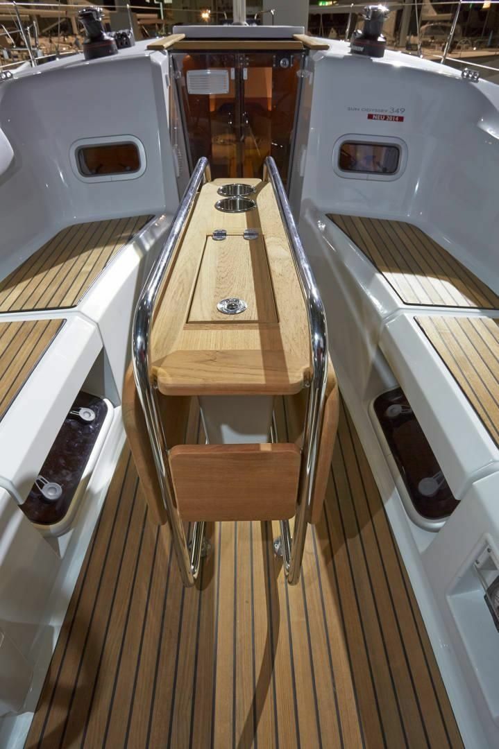Jeanneau Sun Odyssey 349 | Mango 7