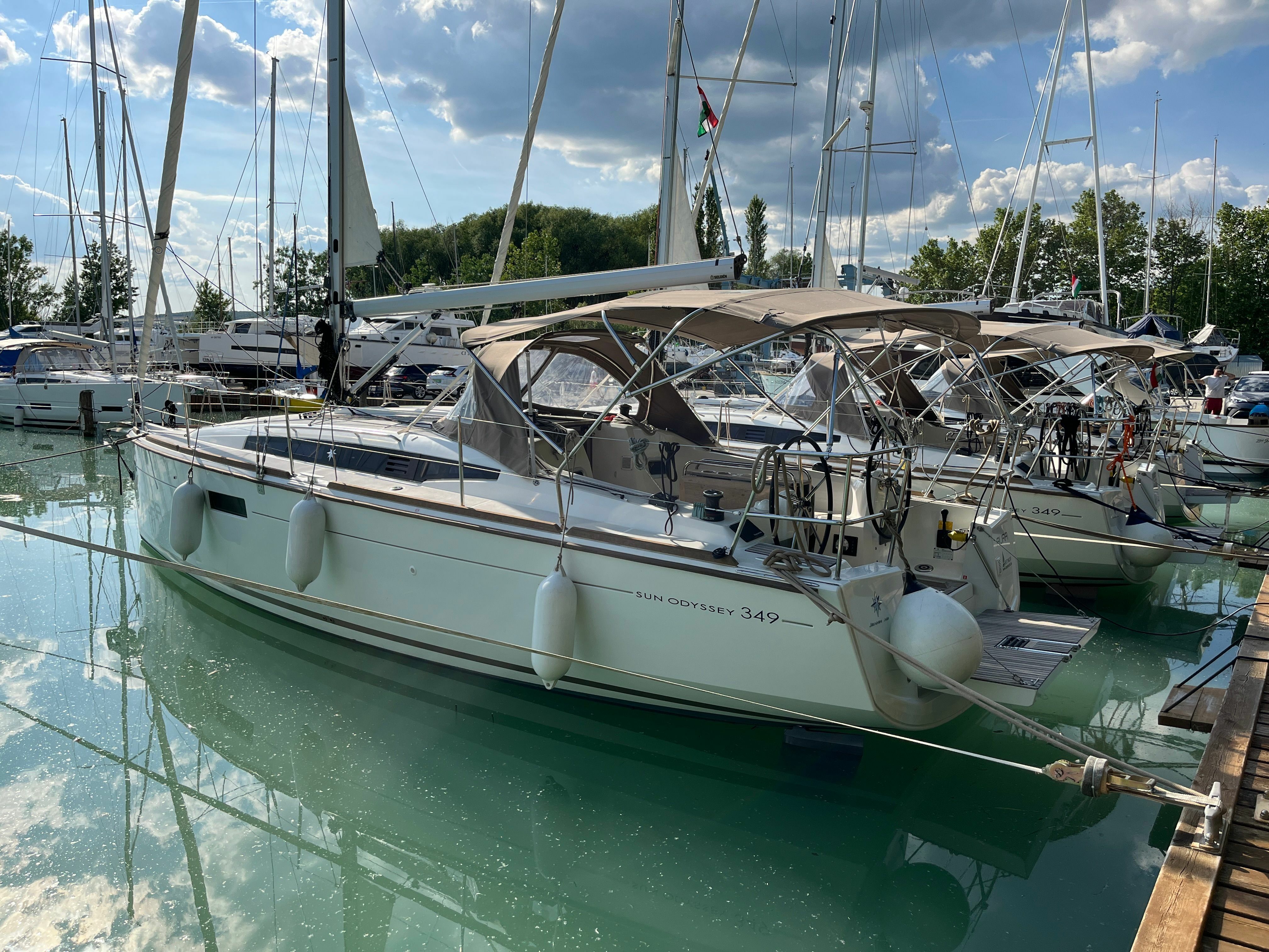 Jeanneau Sun Odyssey 349 | Mango 7