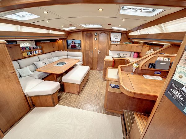 Jeanneau Sun Odyssey 52 | Slow