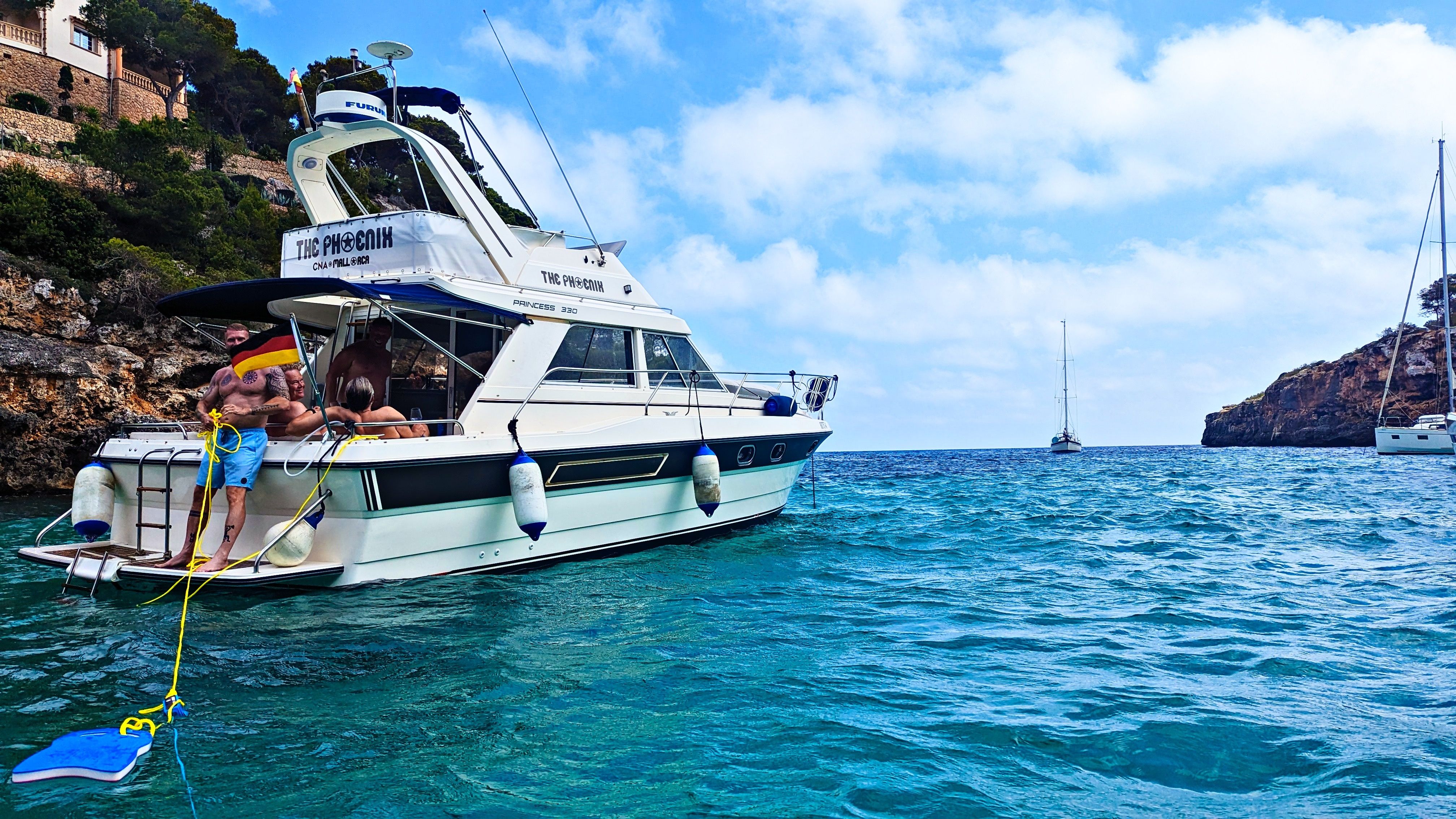 Princess 330 Flybridge | The Phoenix