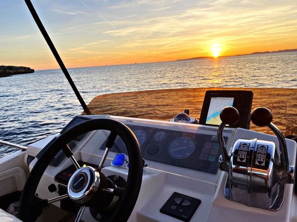 Princess 330 Flybridge | The Phoenix