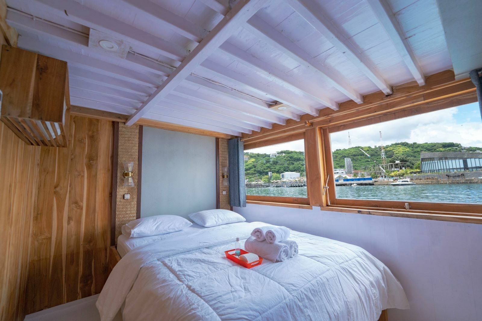 Custom Built 98 | Labuan Bajo