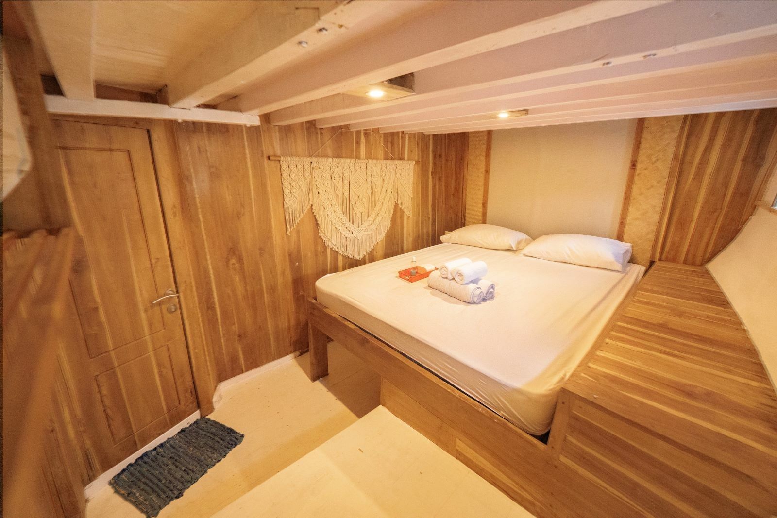 Custom Built 98 | Labuan Bajo