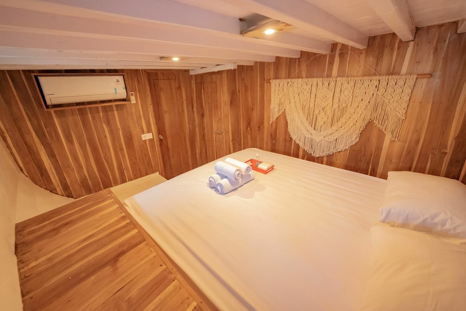 Custom Built 98 | Labuan Bajo