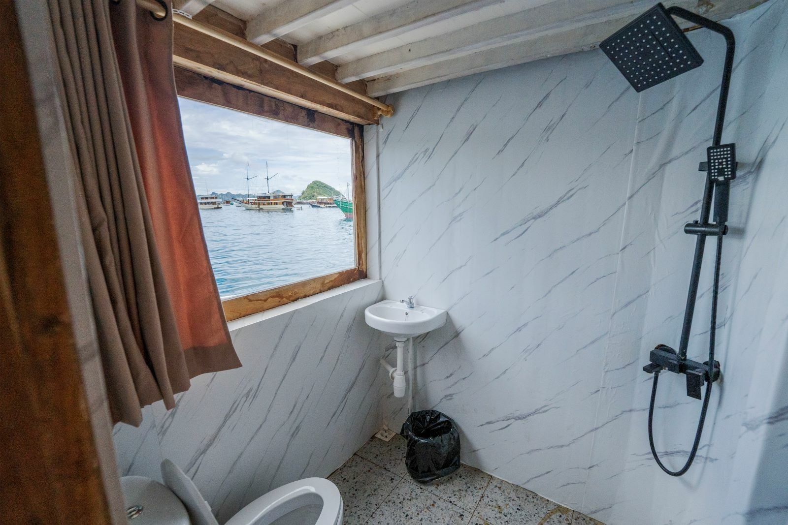 Custom Built 98 | Labuan Bajo