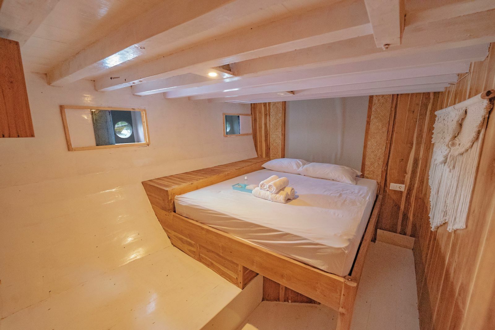 Custom Built 98 | Labuan Bajo