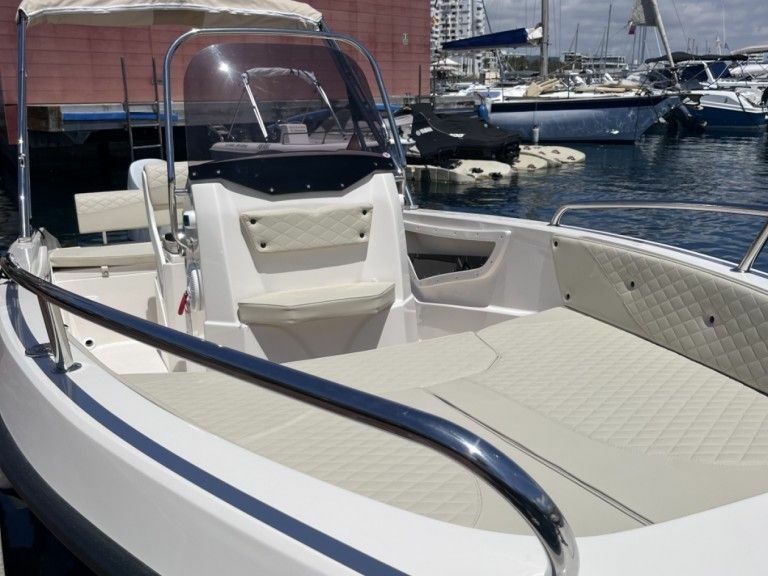 Trimarchi Amuni | Luna