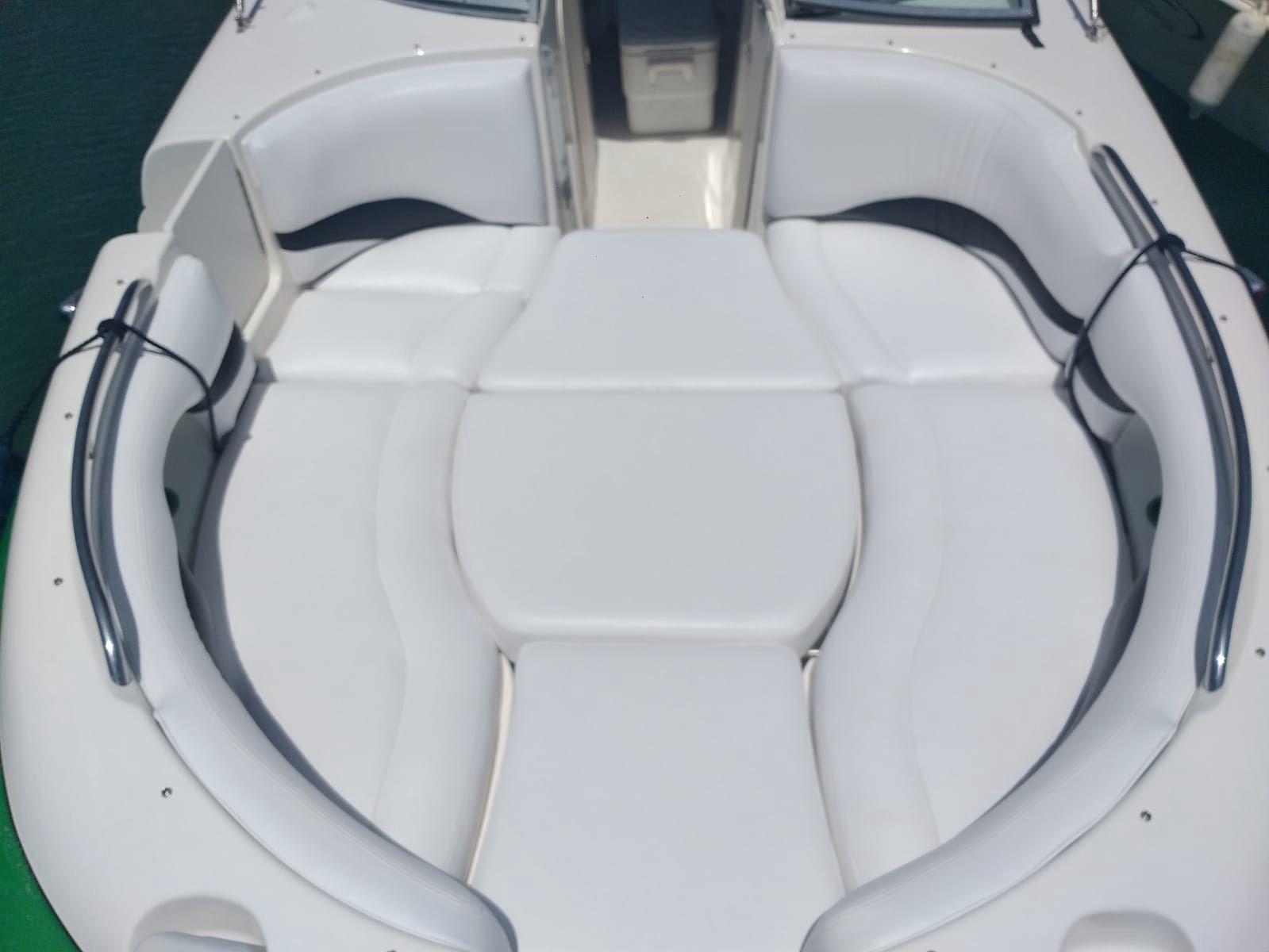 Chaparral 233 Sunesta | Kraken