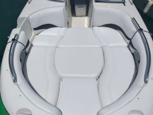 Chaparral 233 Sunesta | Kraken