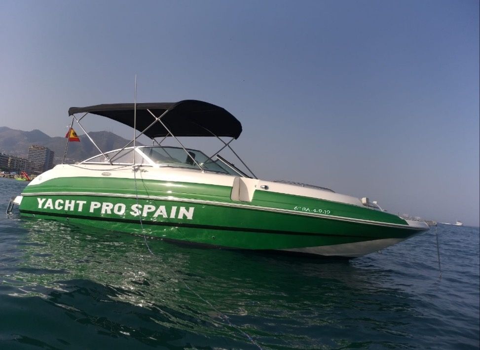 Chaparral 233 Sunesta | Kraken