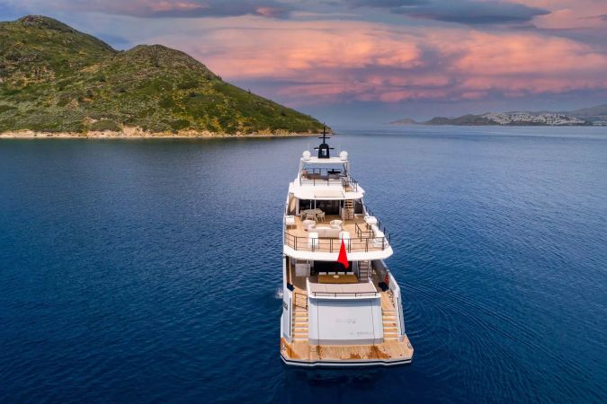 Blaundus Yachts B30 | Ezgy