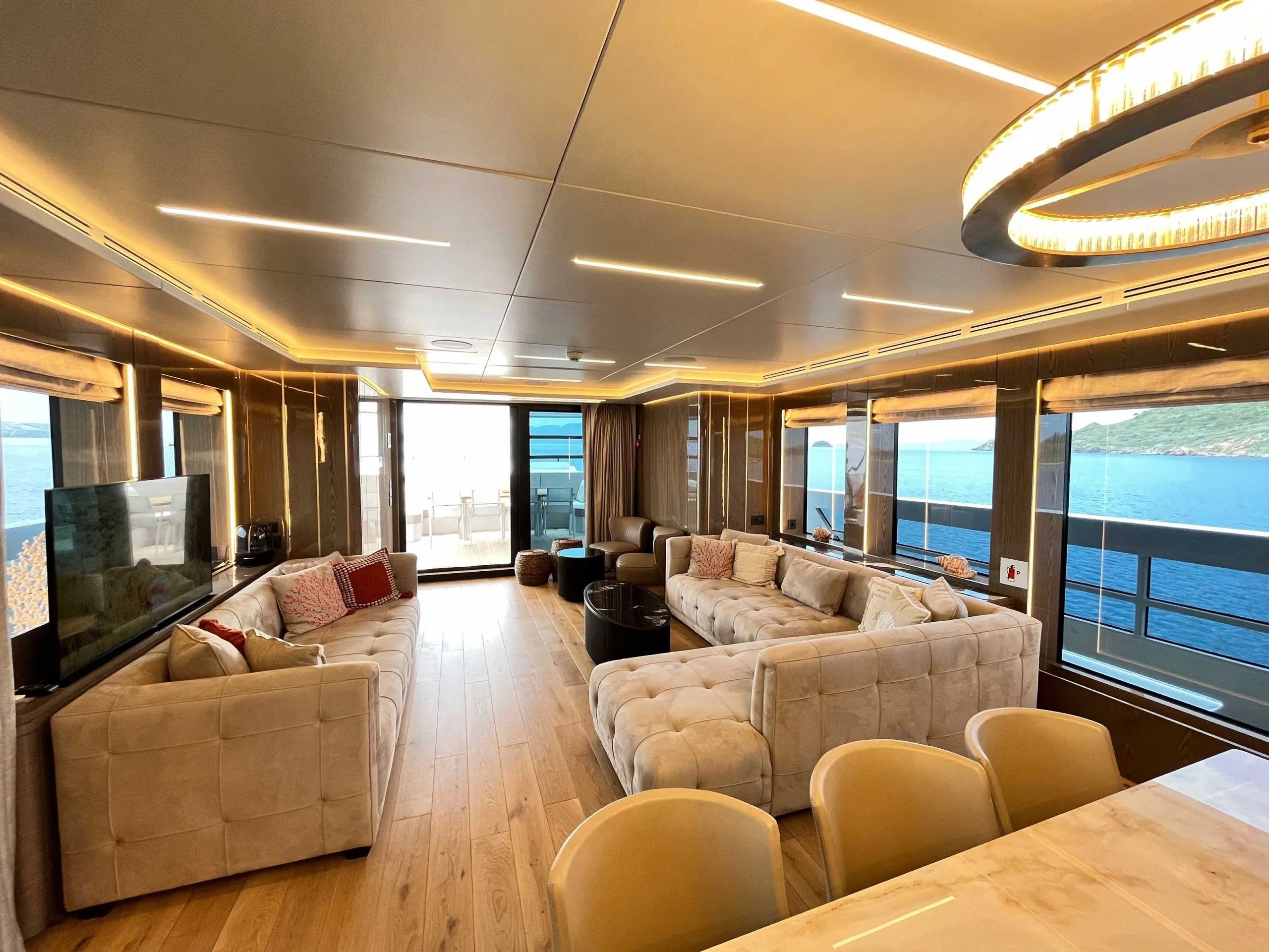 Blaundus Yachts B30 | Ezgy