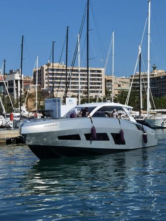 Canados Gladiator 631 | Next