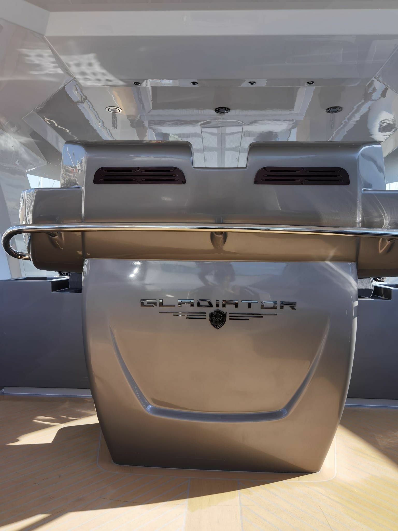 Canados Gladiator 631 | Next