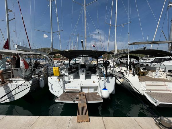 Jeanneau Sun Odyssey 440 | Art Vandelay