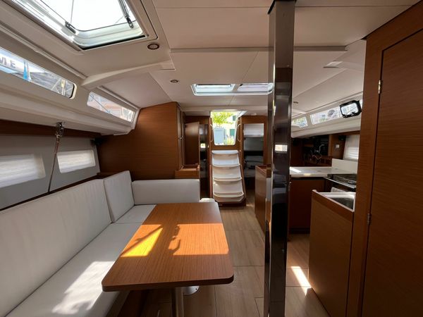 Jeanneau Sun Odyssey 440 | Art Vandelay