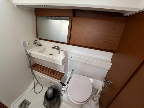 Jeanneau Sun Odyssey 440 | Art Vandelay