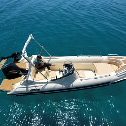 Mostro Family 700 | Zefyros