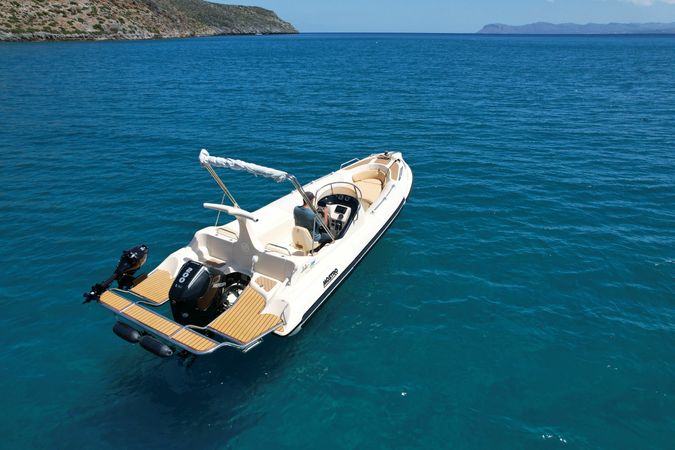 Mostro Family 700 | Zefyros