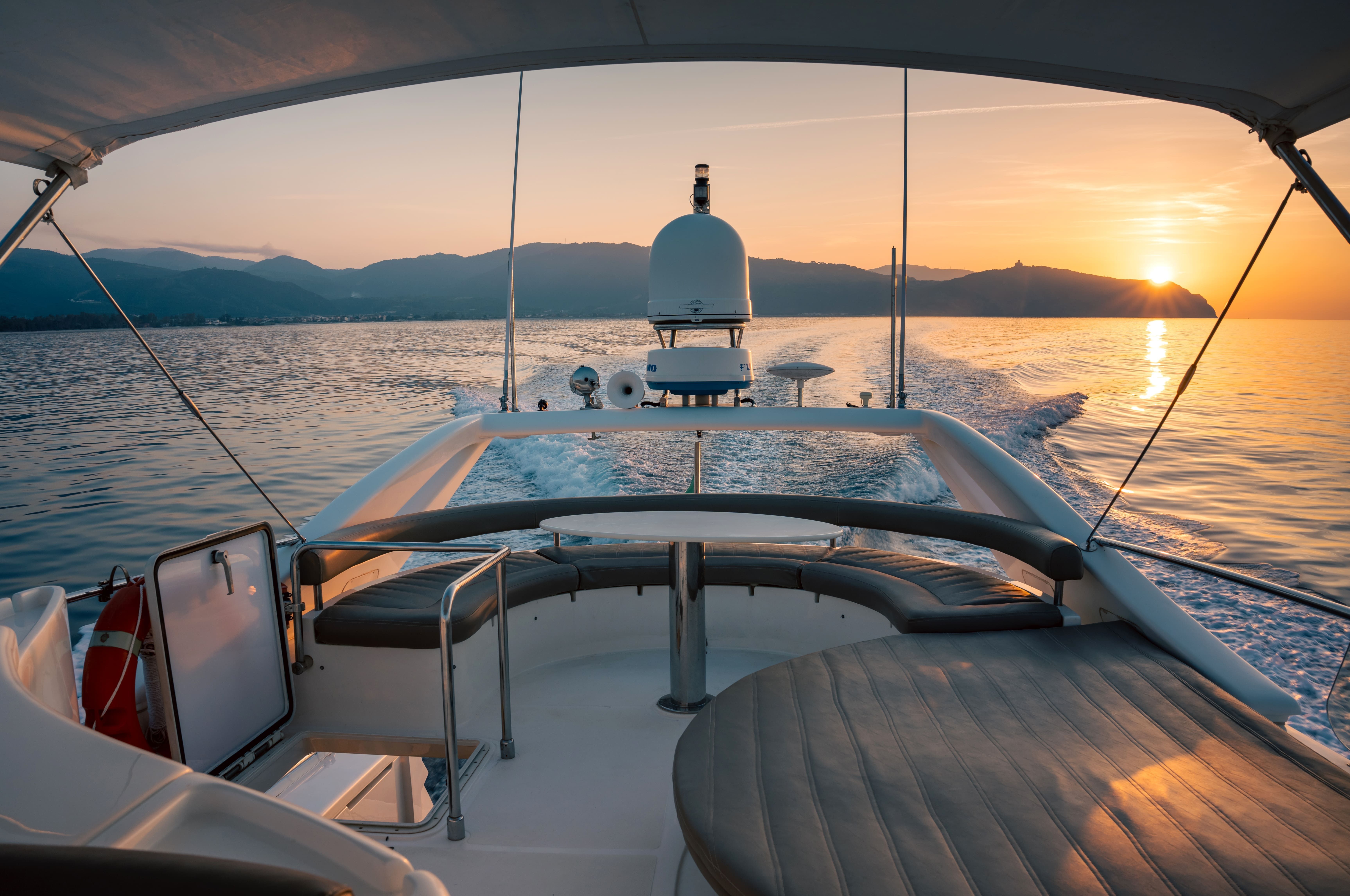 Ferretti 57 | Virgola