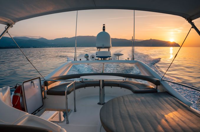 Ferretti 57 | Virgola