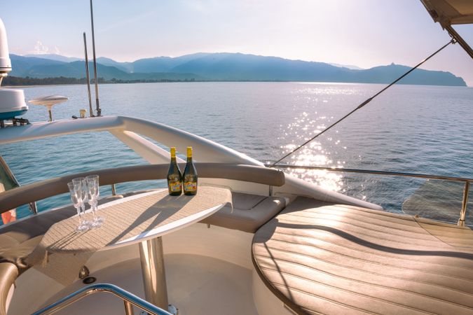 Ferretti 57 | Virgola