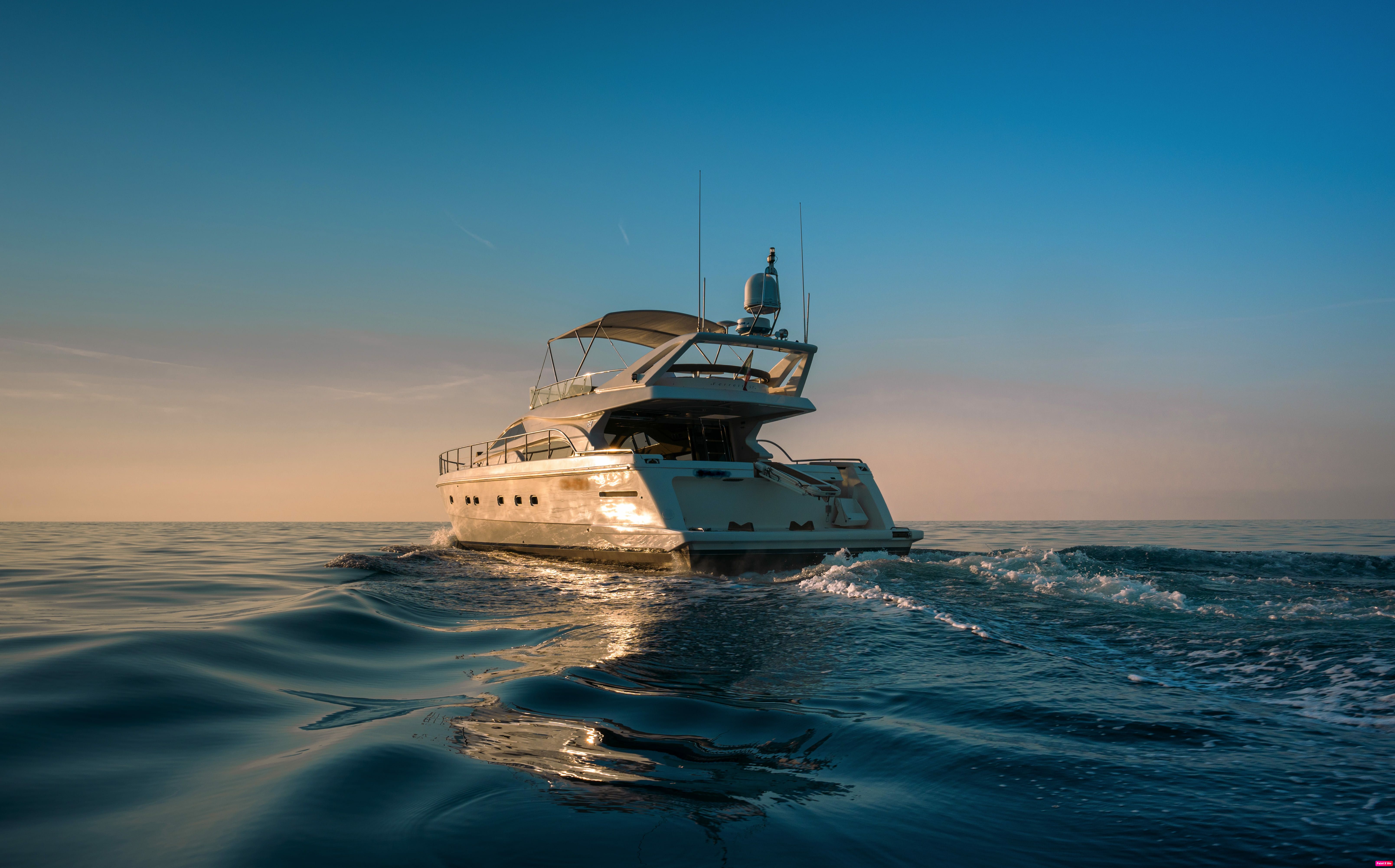 Ferretti 57 | Virgola
