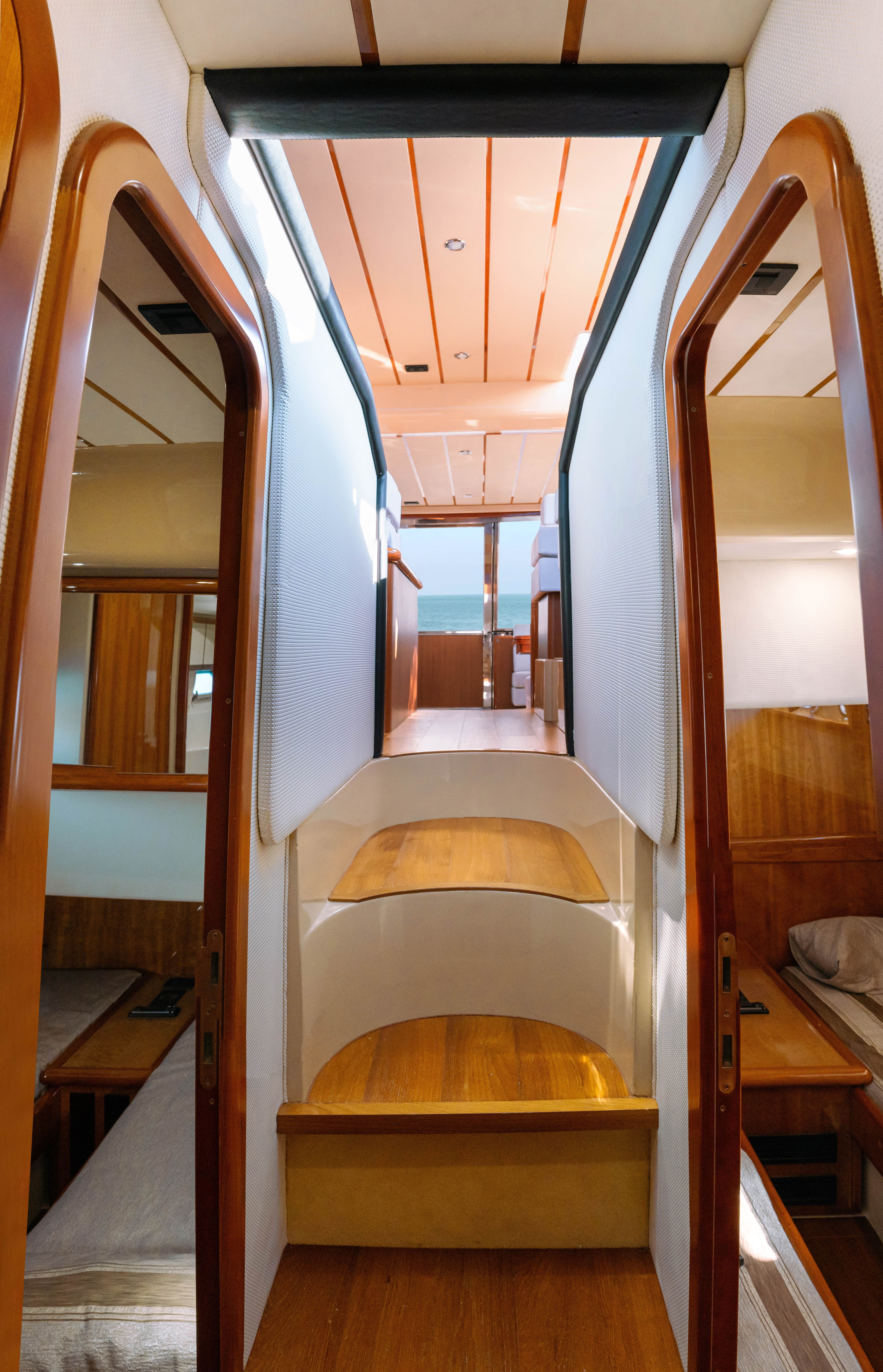 Ferretti 57 | Virgola