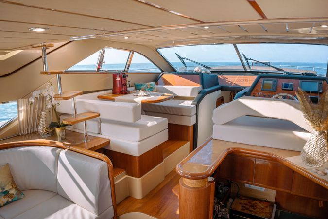 Ferretti 57 | Virgola