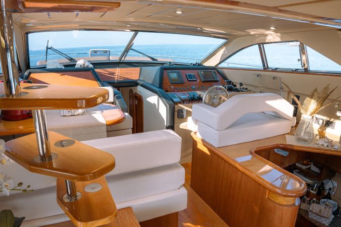 Ferretti 57 | Virgola