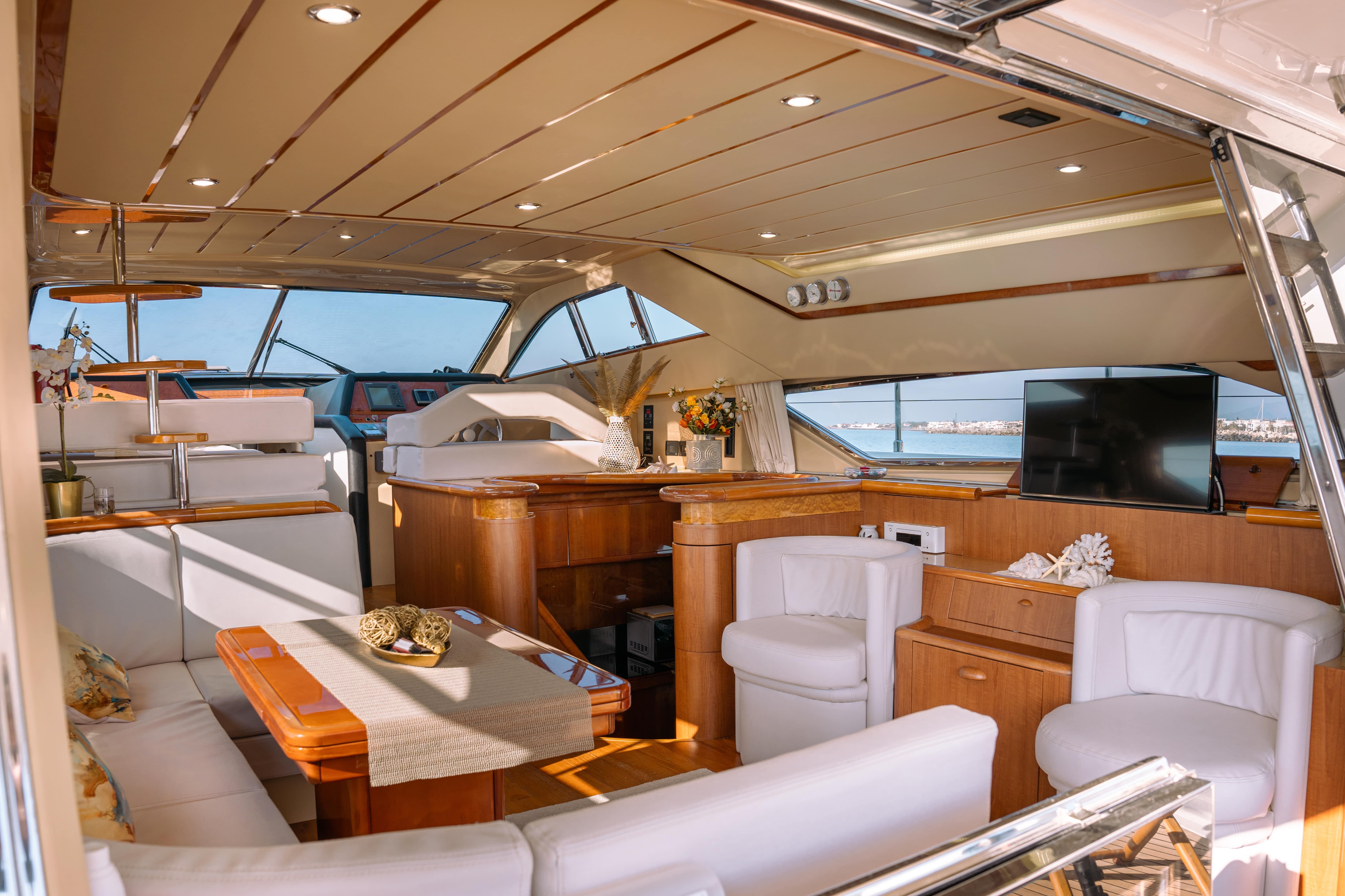 Ferretti 57 | Virgola