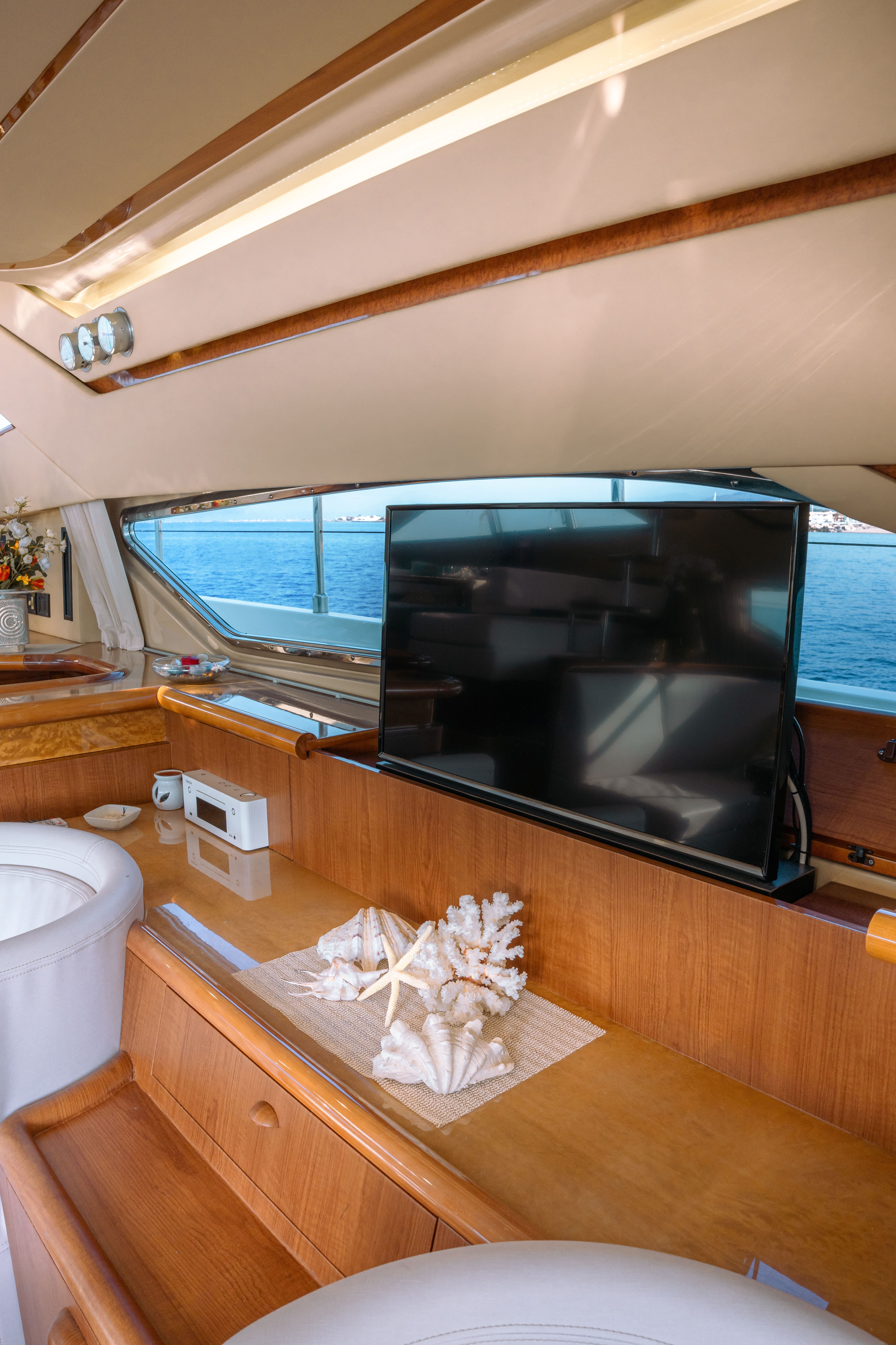 Ferretti 57 | Virgola