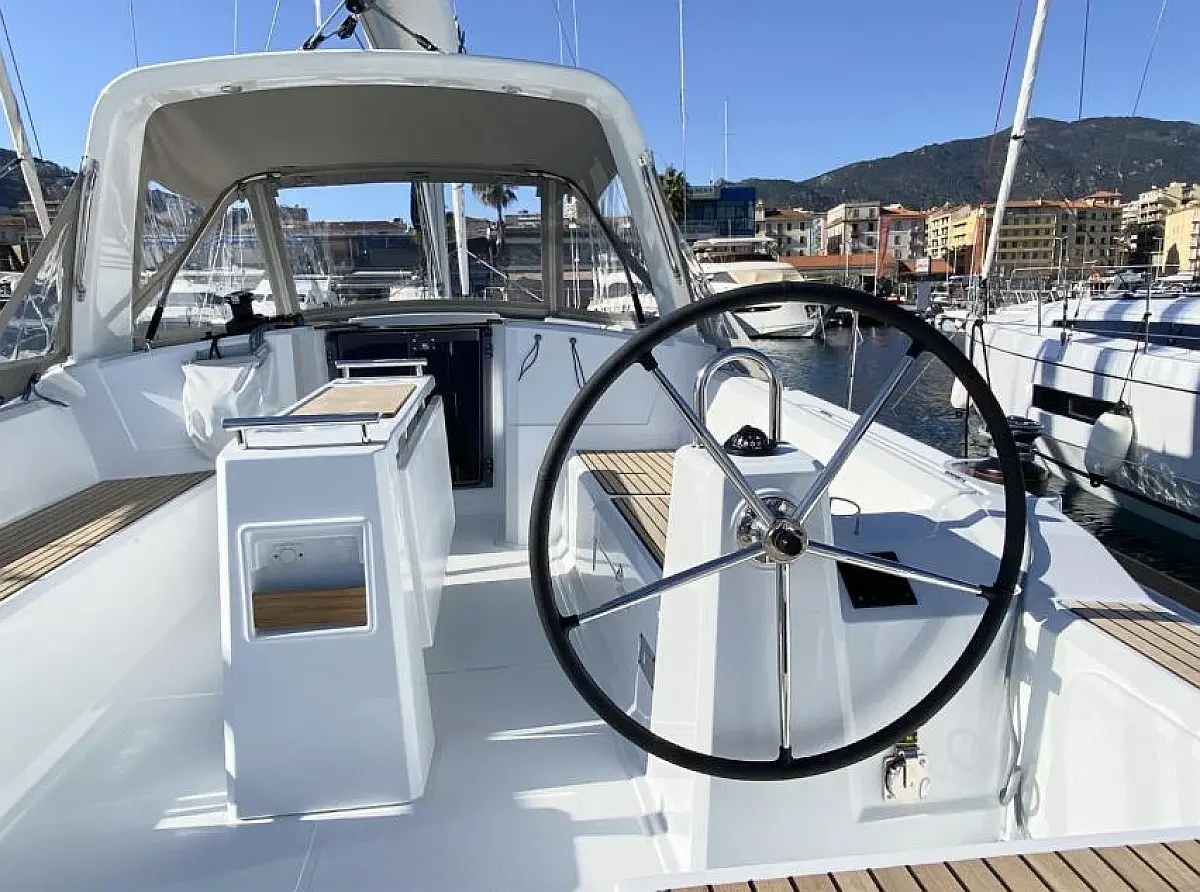 Beneteau Oceanis 38.1 | Maximus