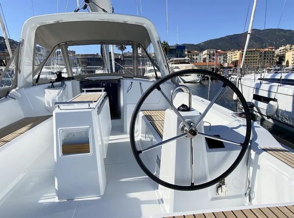 Beneteau Oceanis 38.1 | Maximus