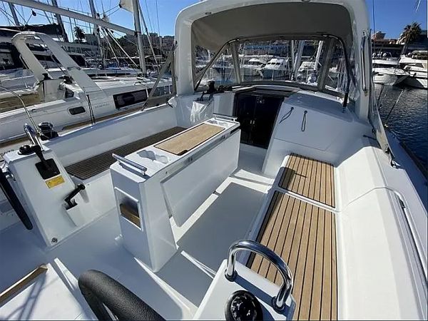Beneteau Oceanis 38.1 | Maximus