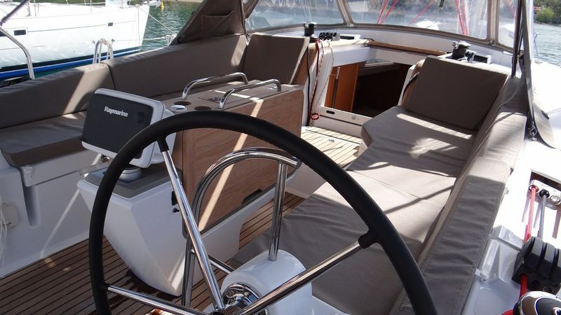 Jeanneau Sun Odyssey 41 | Honeypot