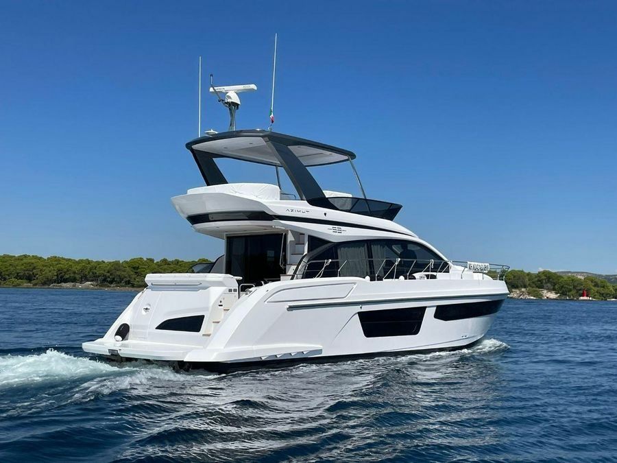 Azimut 53 F | White