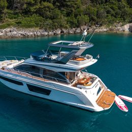 Azimut 53 F | White