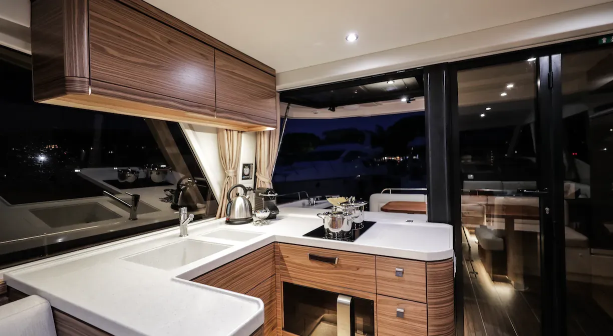 Greenline 48 | Asuko