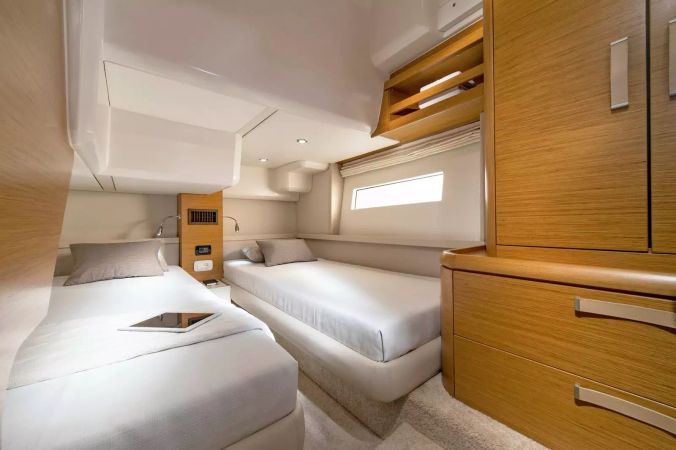 Greenline 48 | Asuko